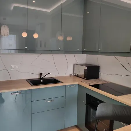 41m2 Klecina, Jutrzenki, Garaz Podziemny, Klimatyzacja, Lägenhet