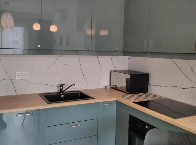 41m2 Klecina, Jutrzenki, Garaż Podziemny, Klimatyzacja, Apartament